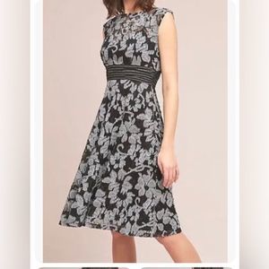 Women's Anthropologie Sommer Dress size 2
NWOT never worn before